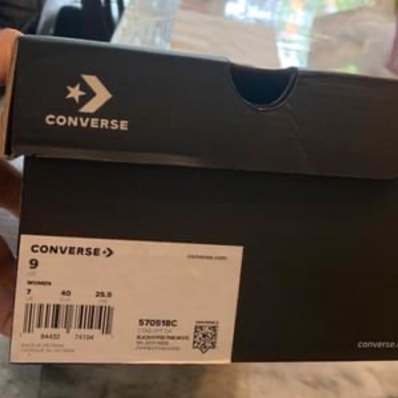 Converse Size Nines, New - Picture 2 of 5